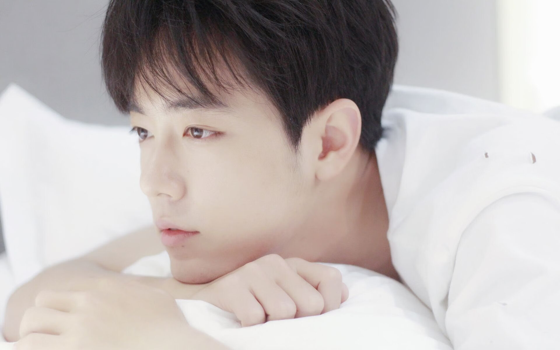 爱游戏app-曼联官方宣布与主帅滕哈赫续约三年，曼联glory