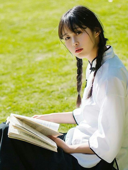 爱游戏官方-“费尔南多·比亚尔巴的全能球技，阿根廷橄榄球的未来”