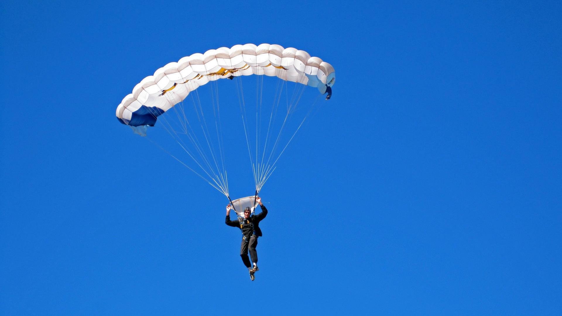 加拿大男队自由泳实力持续提升，加拿大泳手