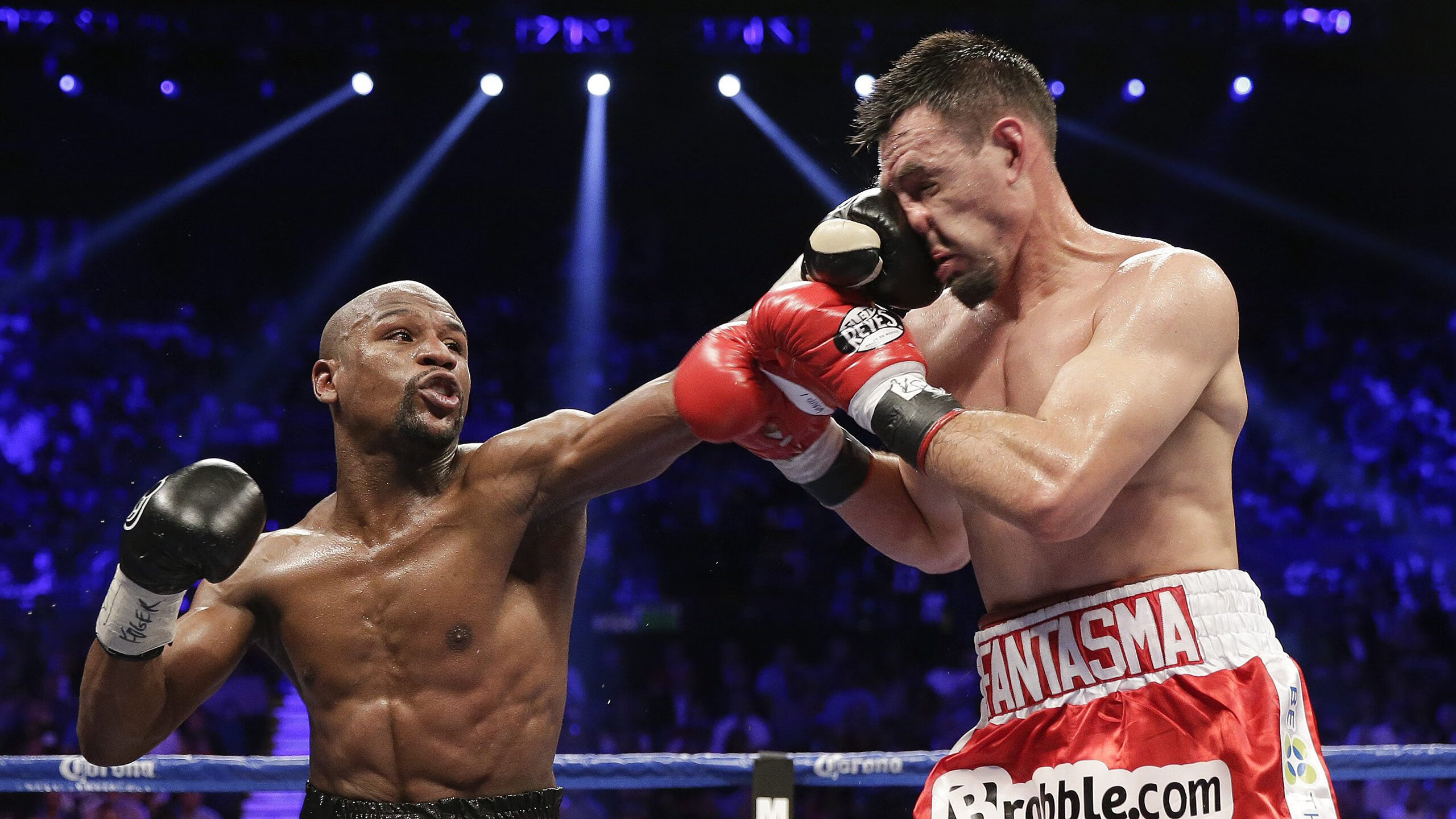 混合泳项目美队全面领先，混合泳比赛视频